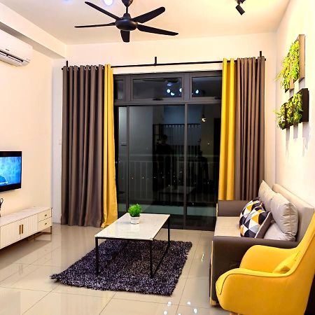 ג'והור בהרו 8Scape Residences Batman Vs Ironman@Lsy Home & Leisure מראה חיצוני תמונה