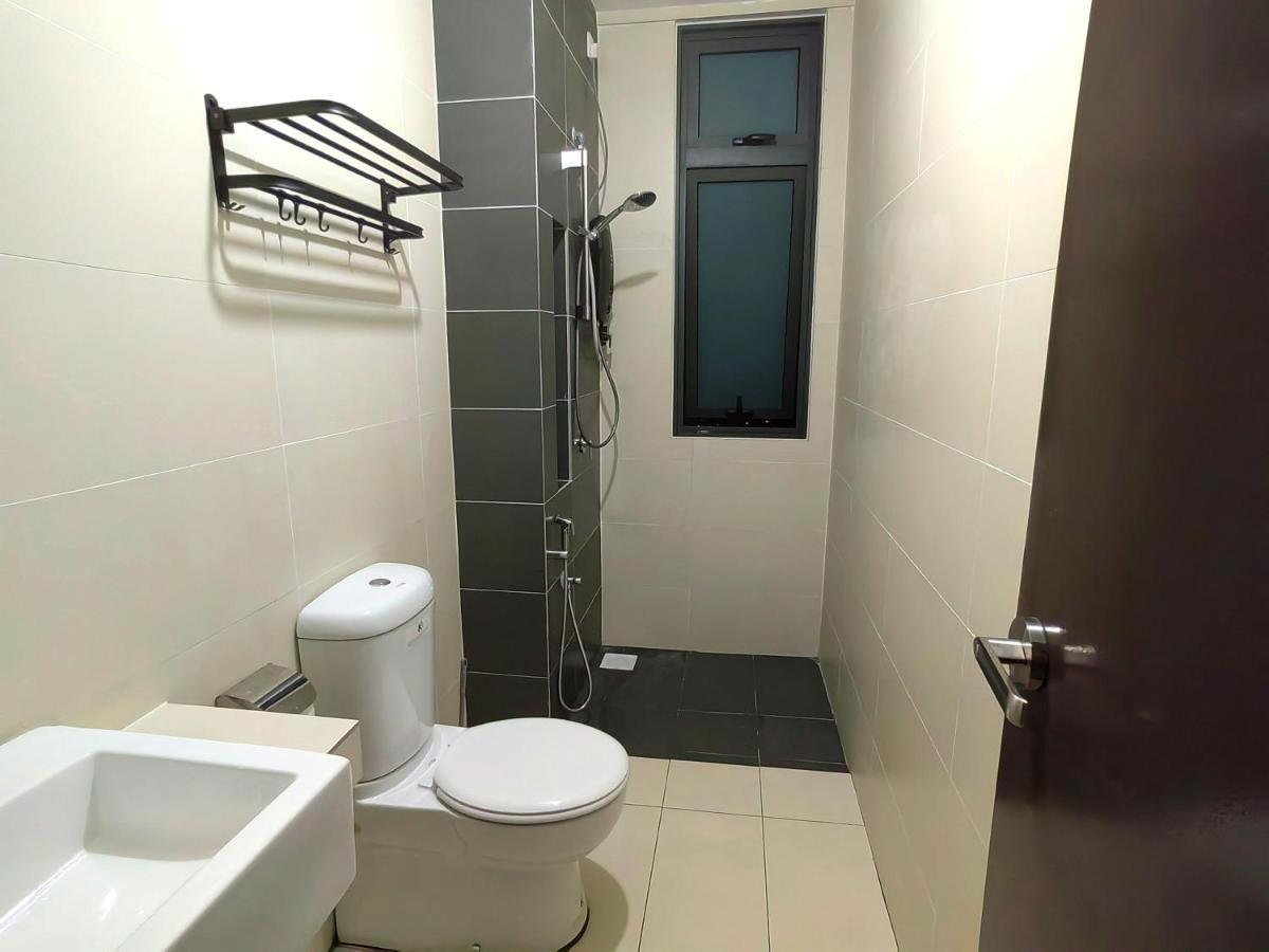 ג'והור בהרו 8Scape Residences Batman Vs Ironman@Lsy Home & Leisure מראה חיצוני תמונה